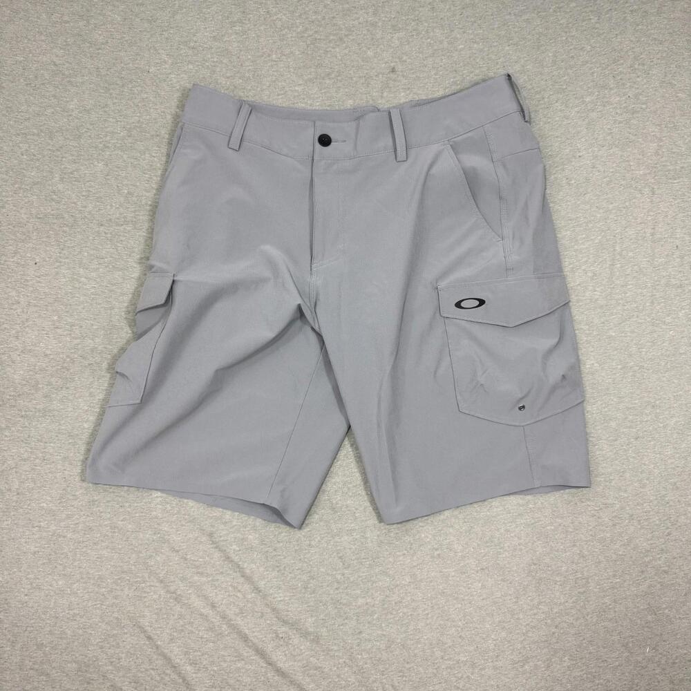 Mens Oakley Performance Shorts Size 36